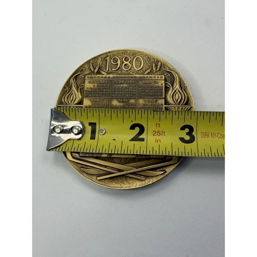 Lake Placid Olympic Games 1980 Calendar Paperweight Bronze Medallion